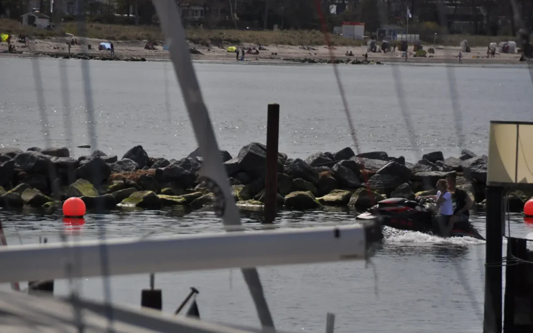 Maritimes Urlaubsgefühl am Niendorfer Hafen